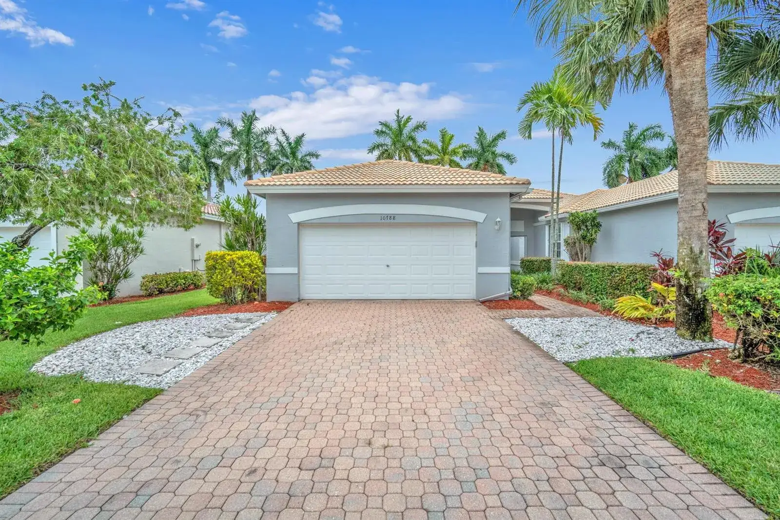 10788 Royal Caribbean Circle, Boynton Beach FL 33437