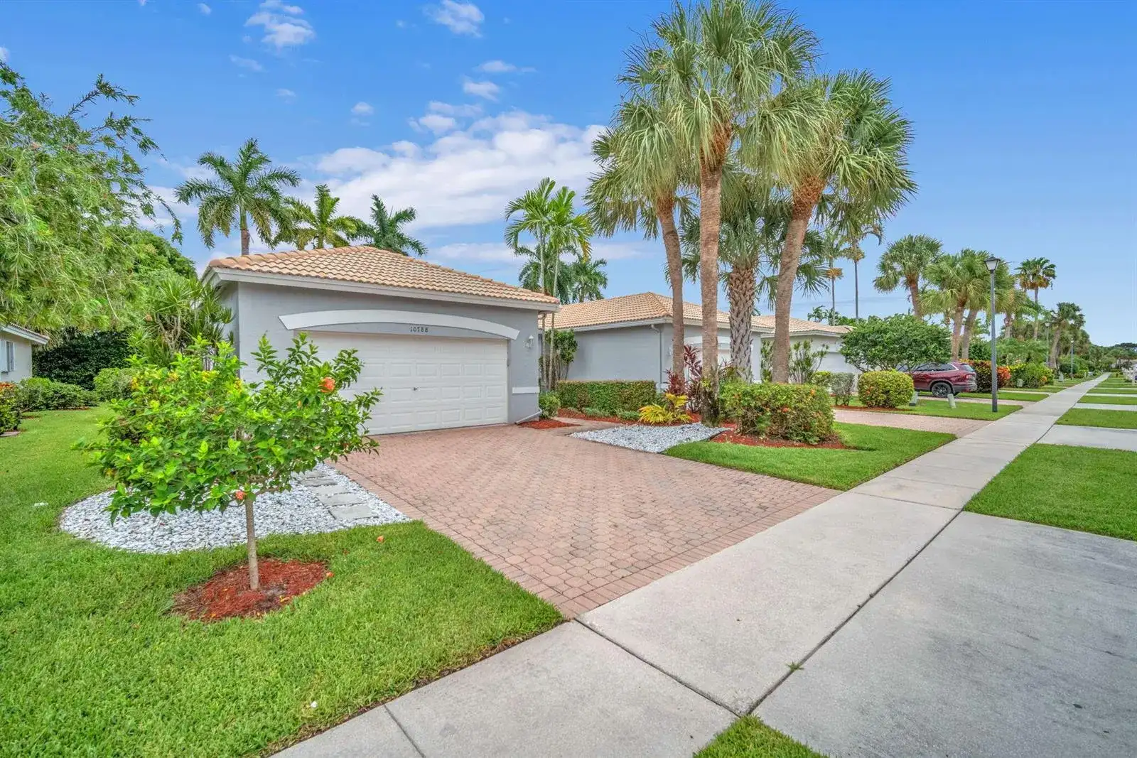 10788 Royal Caribbean Circle, Boynton Beach FL 33437 photo 2