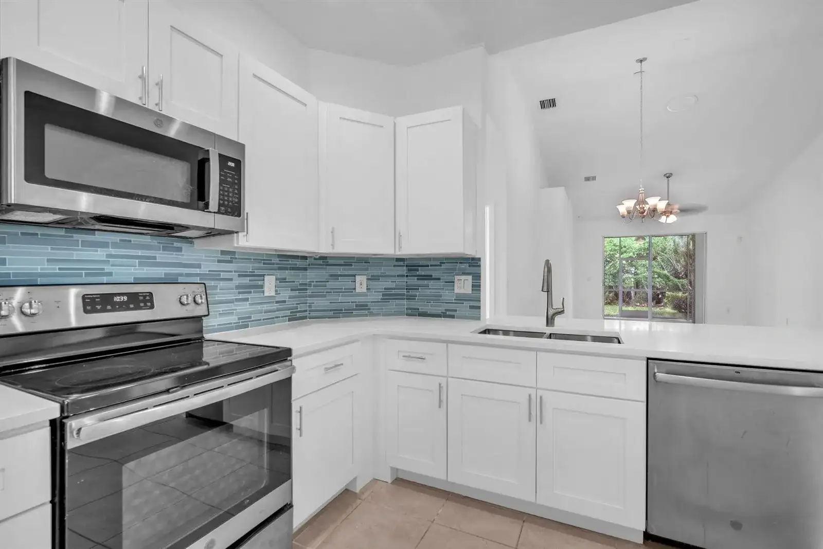 10788 Royal Caribbean Circle, Boynton Beach FL 33437 photo 4