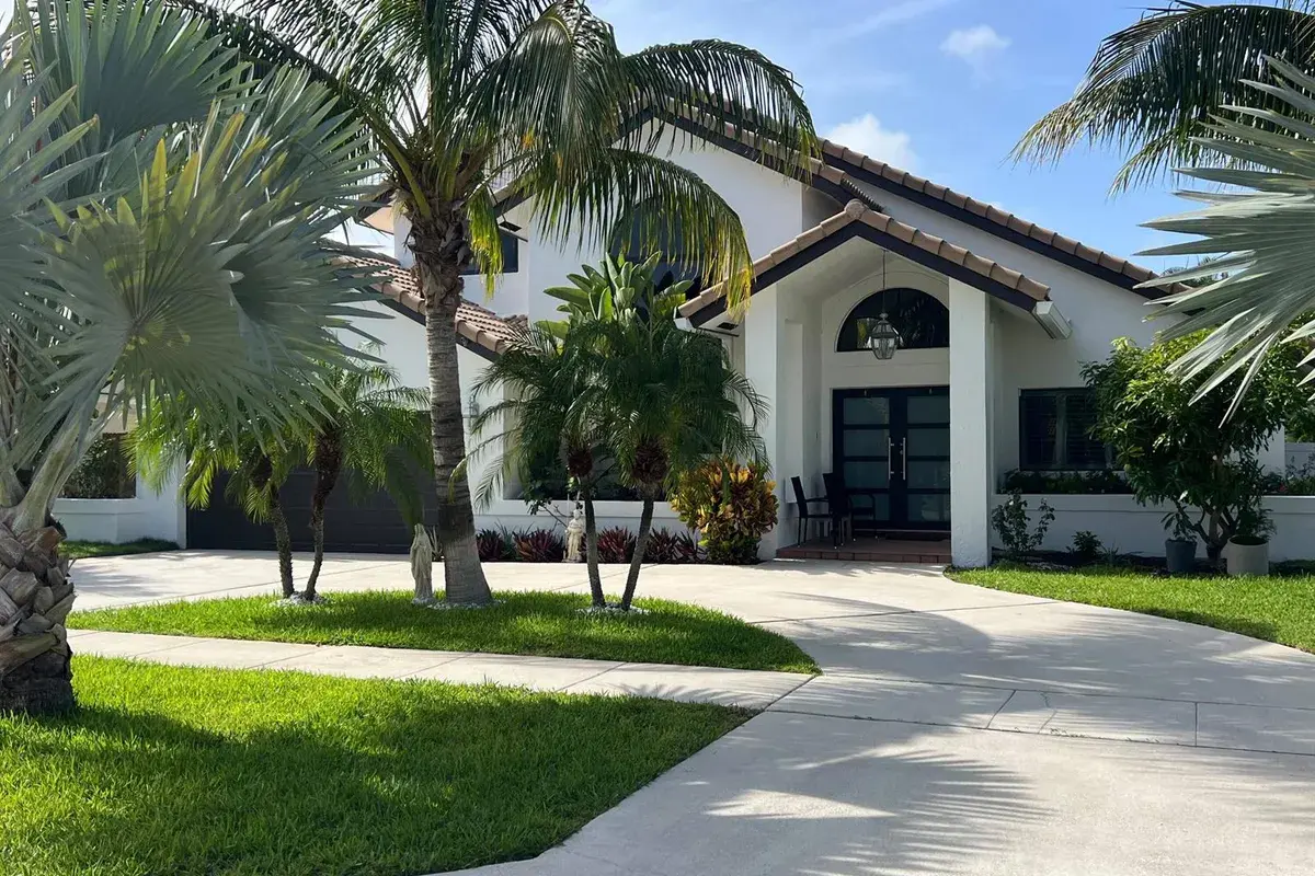 349 Seneca Lane, Boca Raton FL 33487