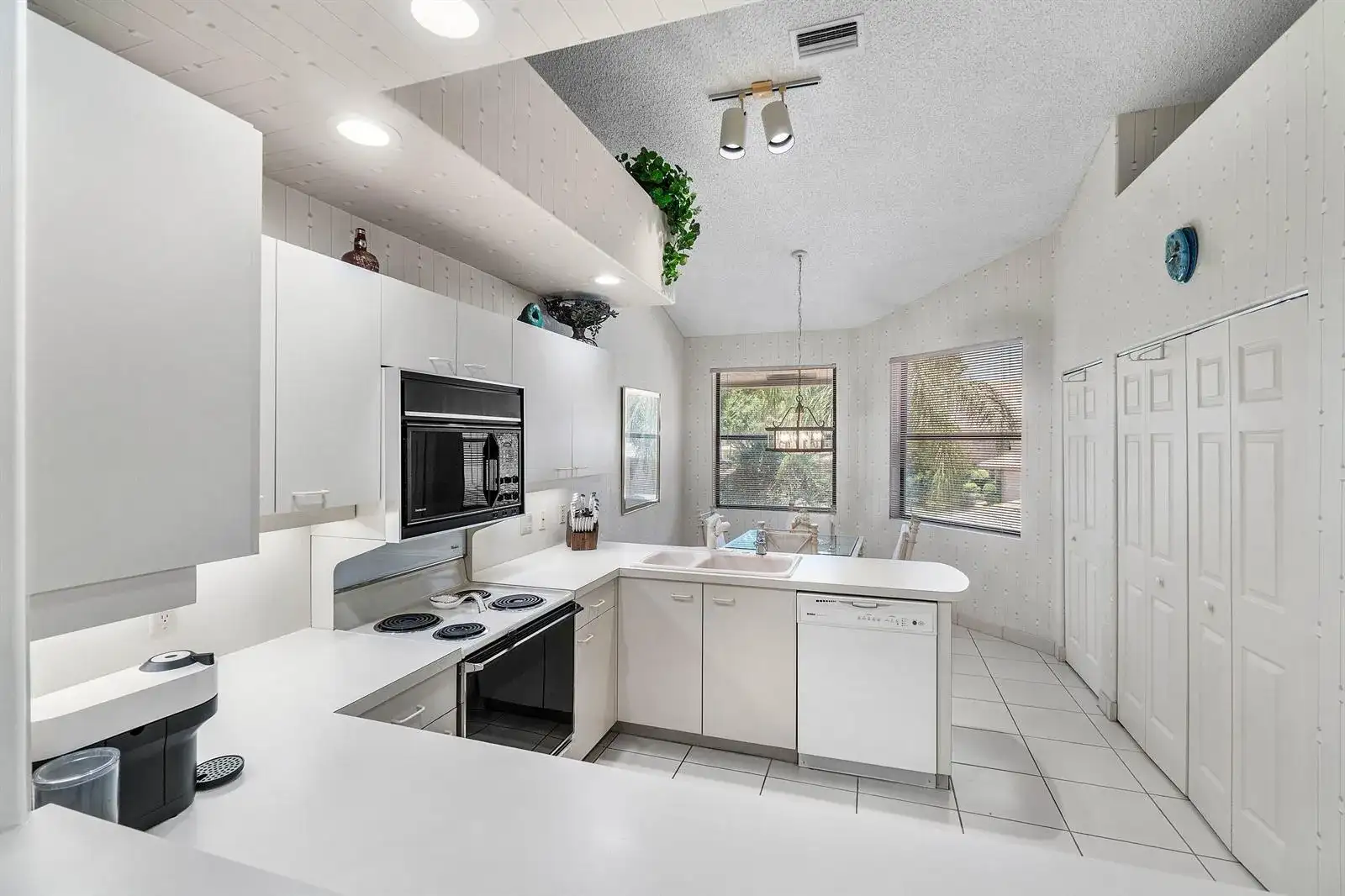 16909 Isle Of Palms Drive # B, Delray Beach FL 33484 photo 4