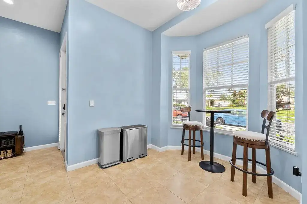10518 SW Westlawn Boulevard, FL 34987 photo 5