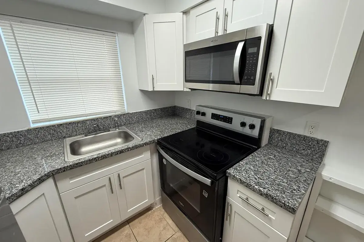 1941 NW 14th Avenue # D, Fort Lauderdale FL 33311