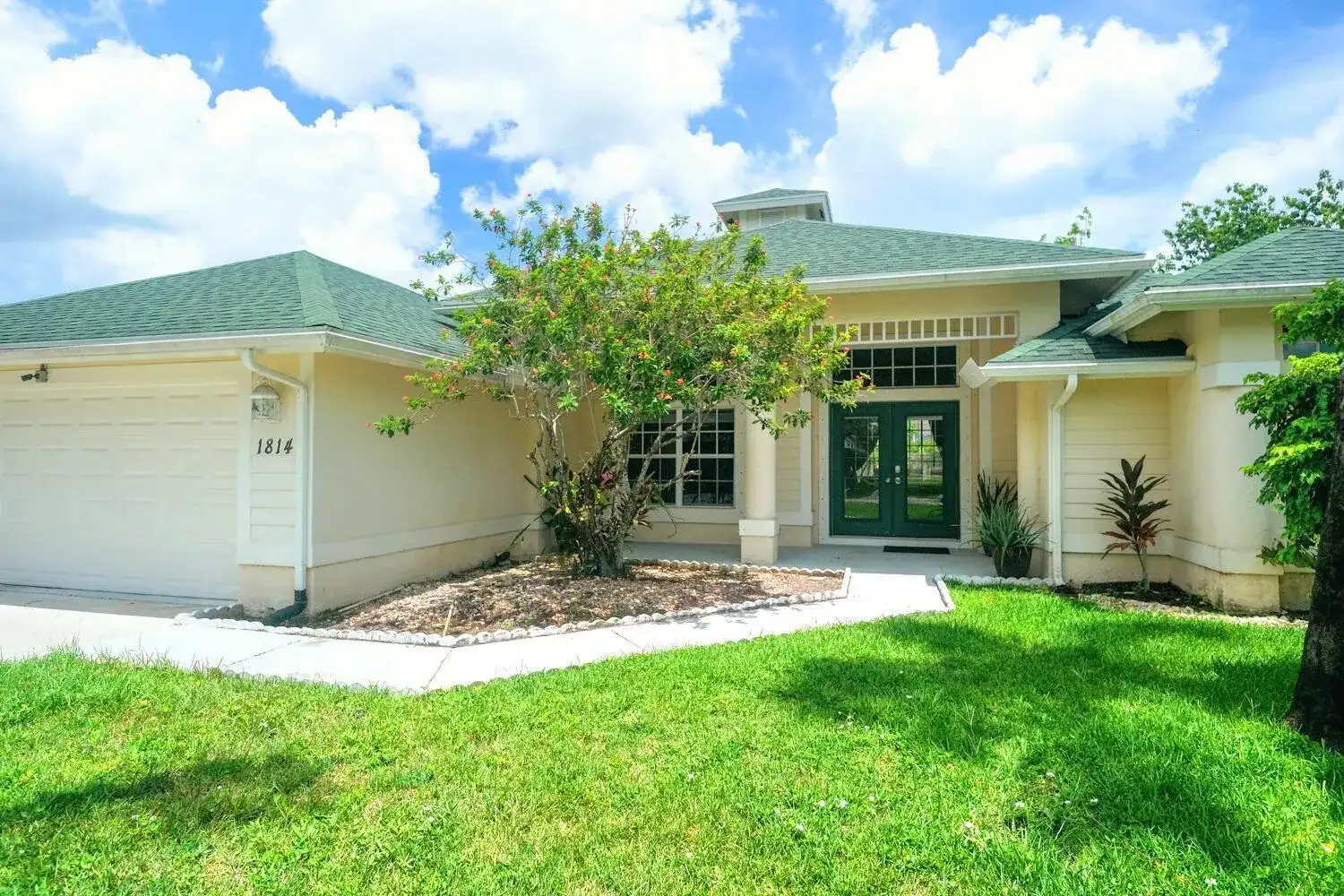 1814 Wisteria Street, Wellington FL 33414 photo 3