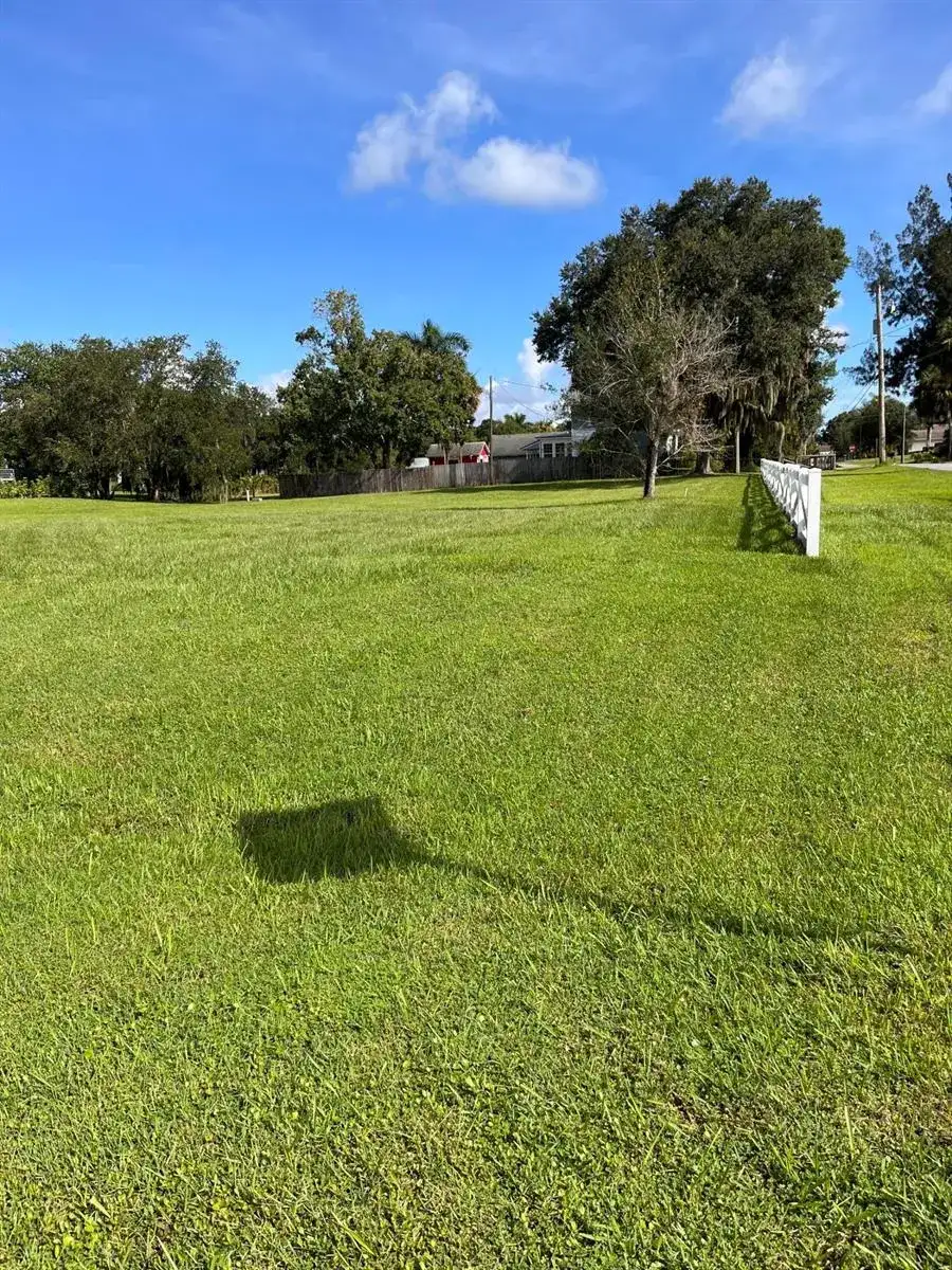 0 Tbd Court, Fort Pierce FL 34945 photo 2