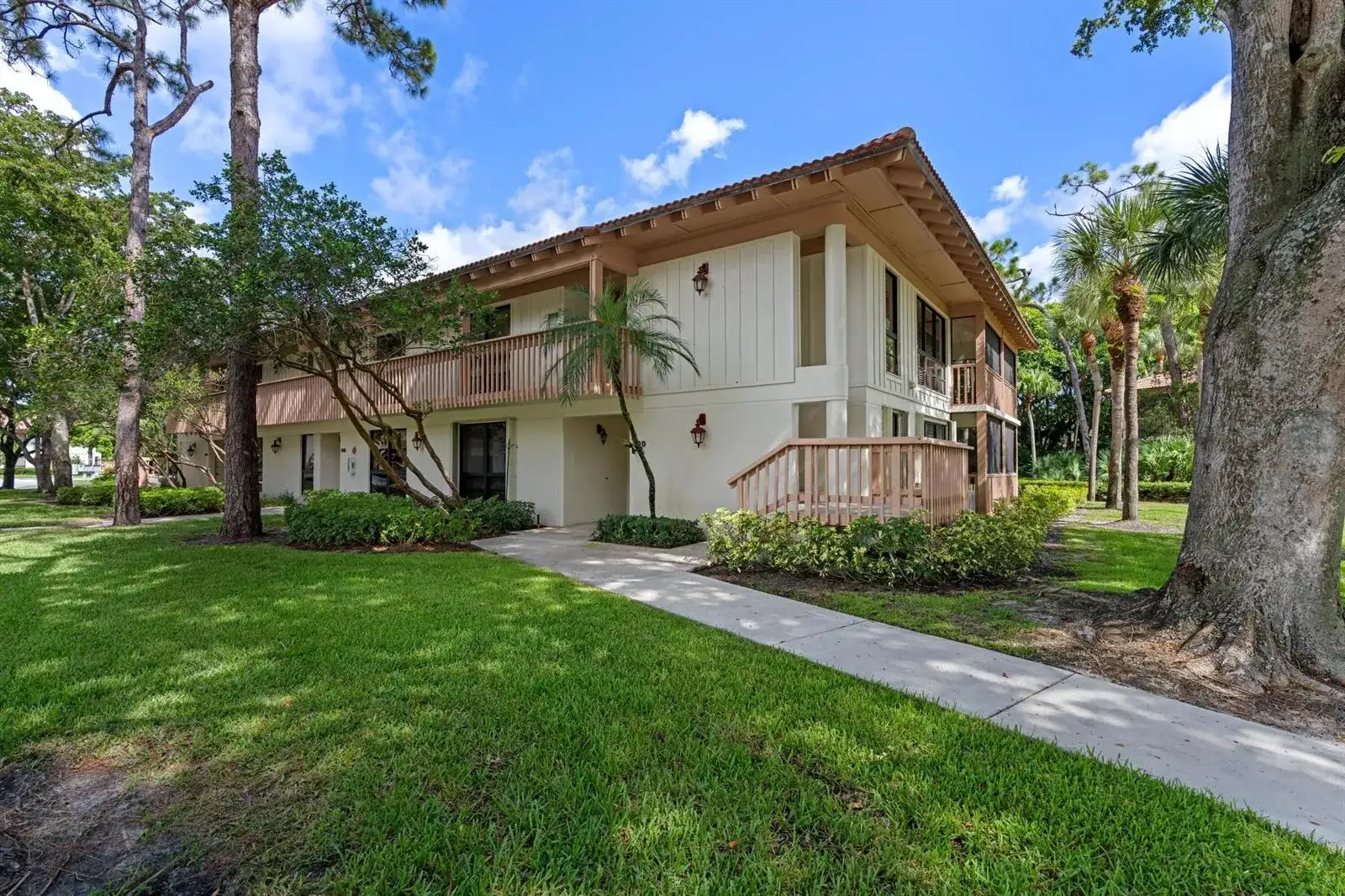 200 Brackenwood Terrace, Palm Beach Gardens FL 33418 photo 4