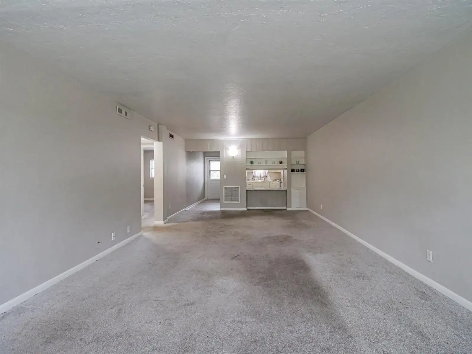 677 ROYAL PALM Boulevard # 12, Vero Beach FL 32960 photo 4