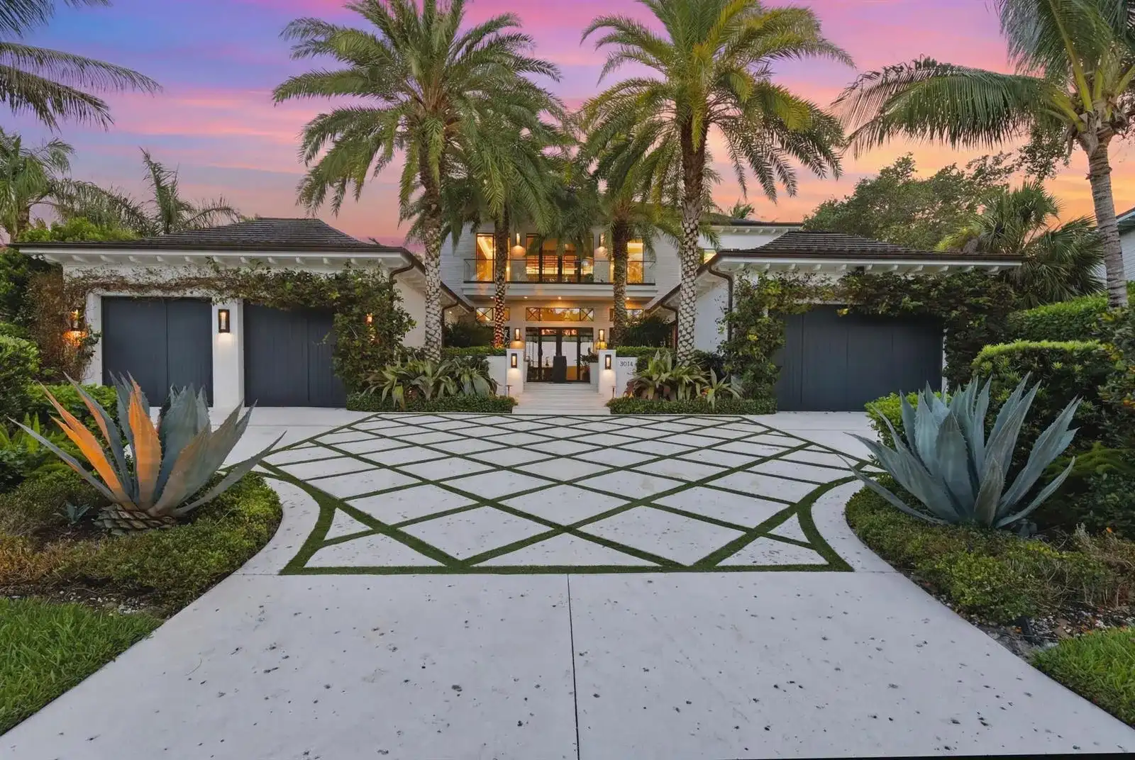 18714 Rio Vista Drive, Jupiter FL 33469