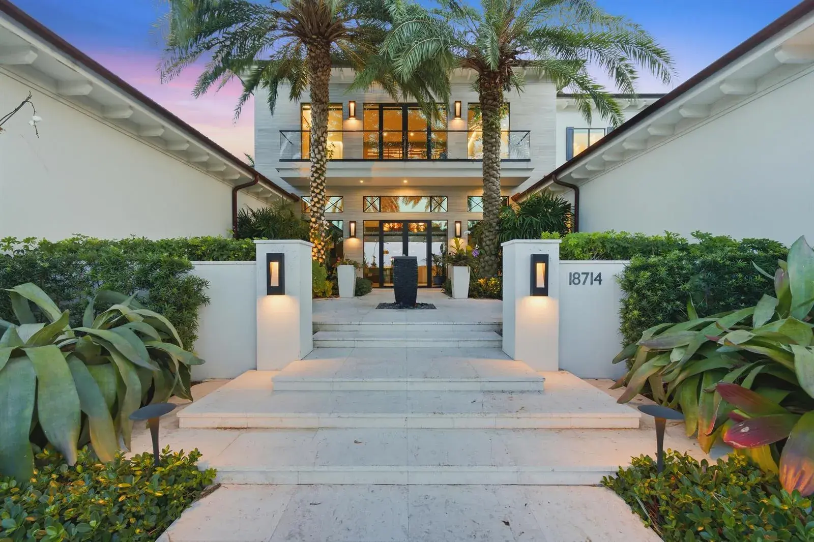 18714 Rio Vista Drive, Jupiter FL 33469