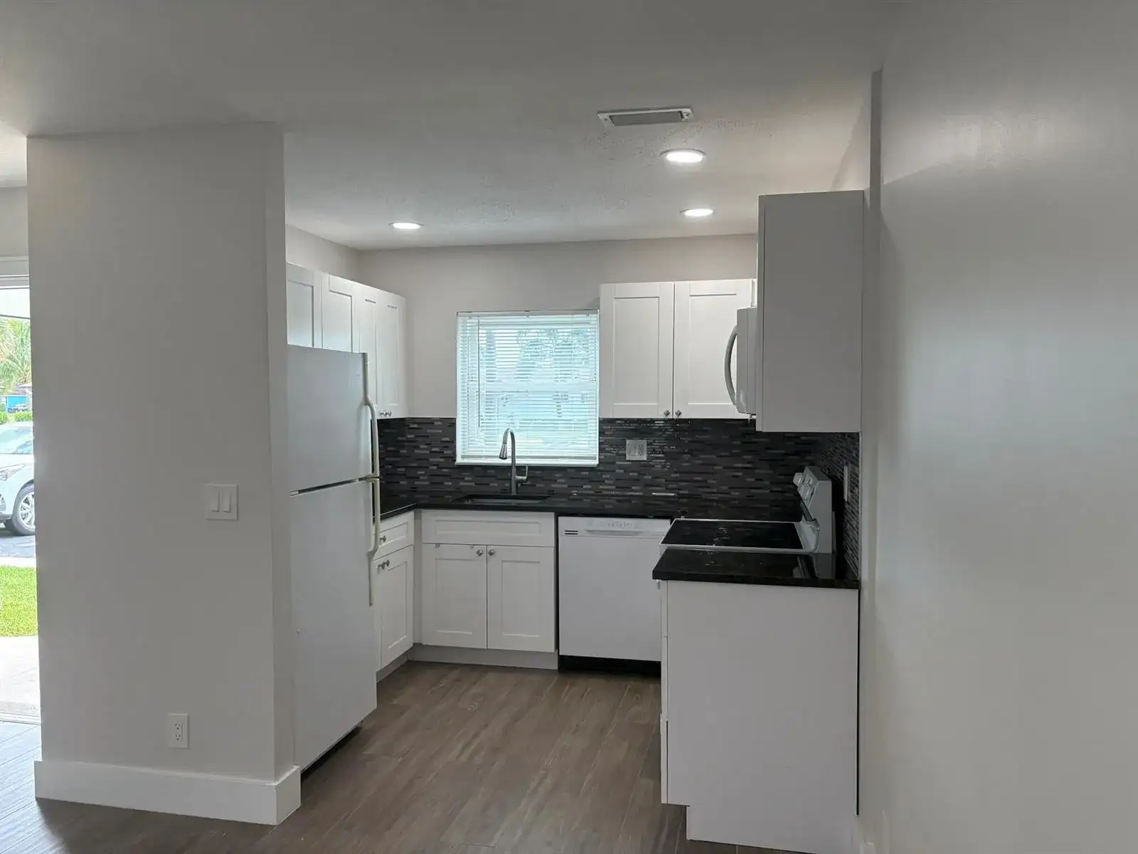 2930 CROSLEY Drive E # J, West Palm Beach FL 33415 photo 5