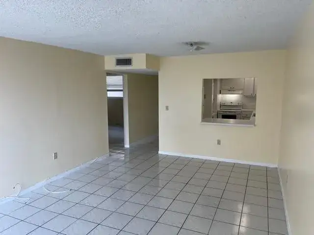 10000 NW 80th Court # 2534, Hialeah Gardens FL 33016 photo 4