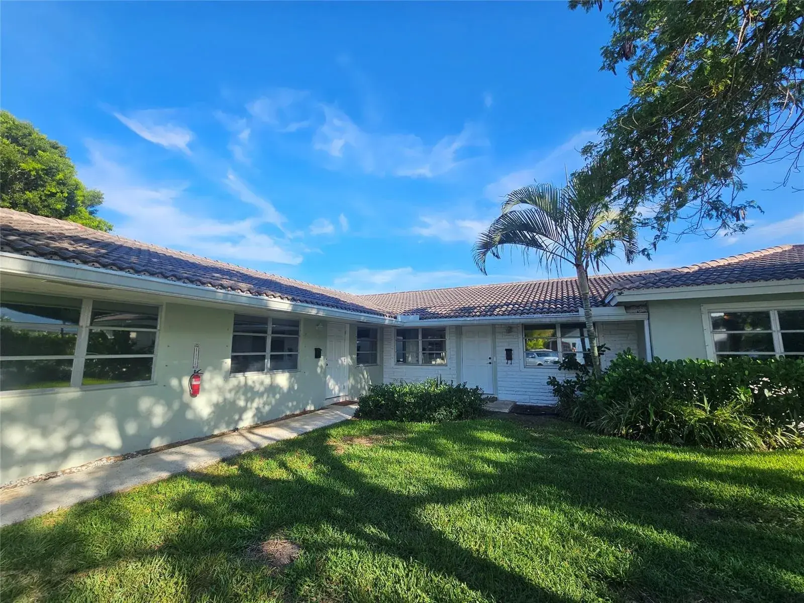 2110 NE 41st Street # D, Lighthouse Point FL 33064