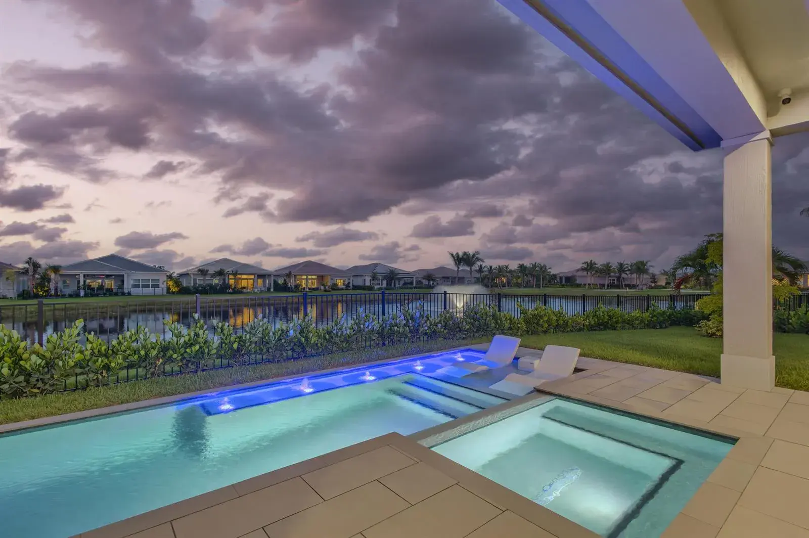 10109 Driftwood Way, Palm Beach Gardens FL 33412