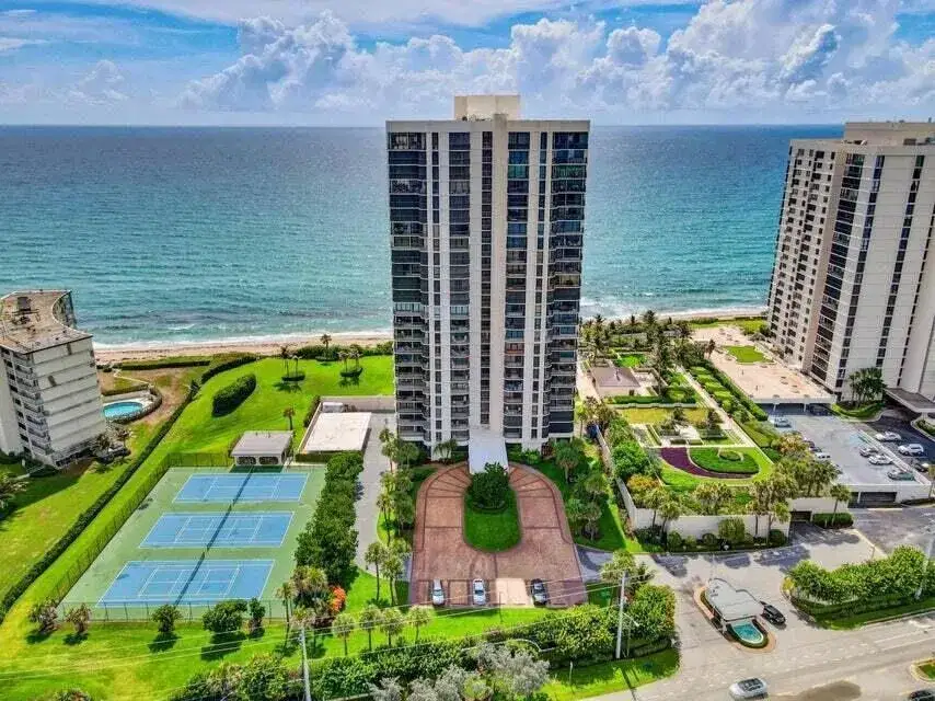 5380 N Ocean Drive # 11j, Riviera Beach FL 33404