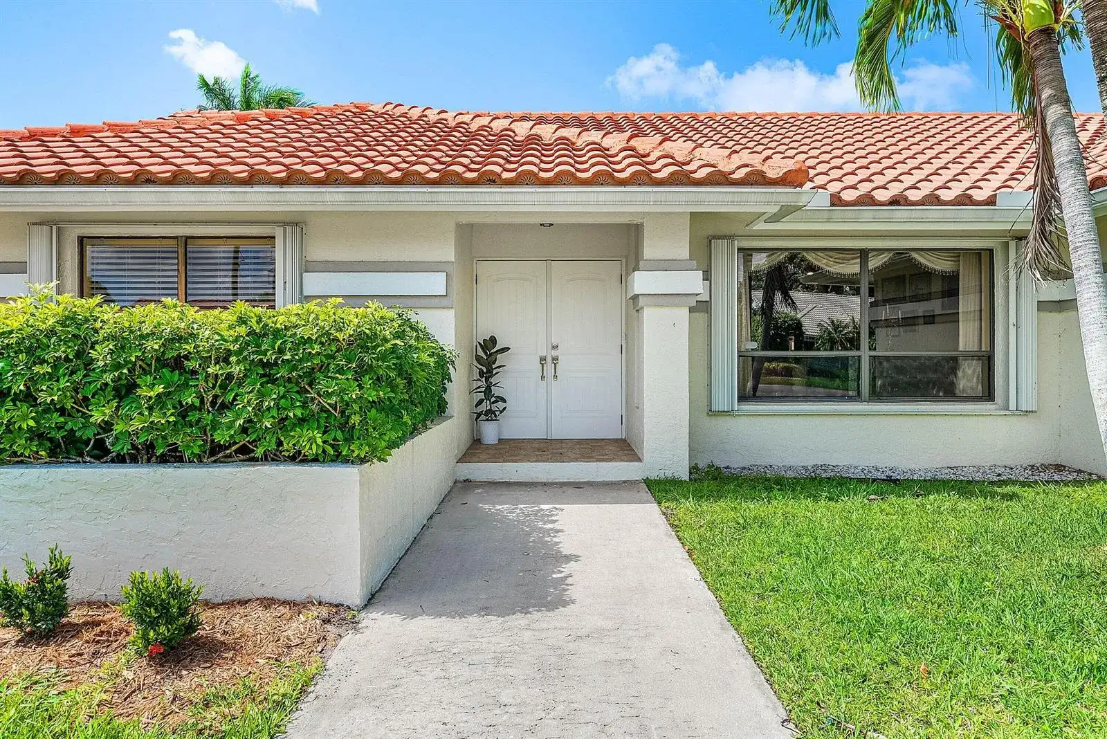 9295 Sun Pointe Drive, Boynton Beach FL 33437 photo 4