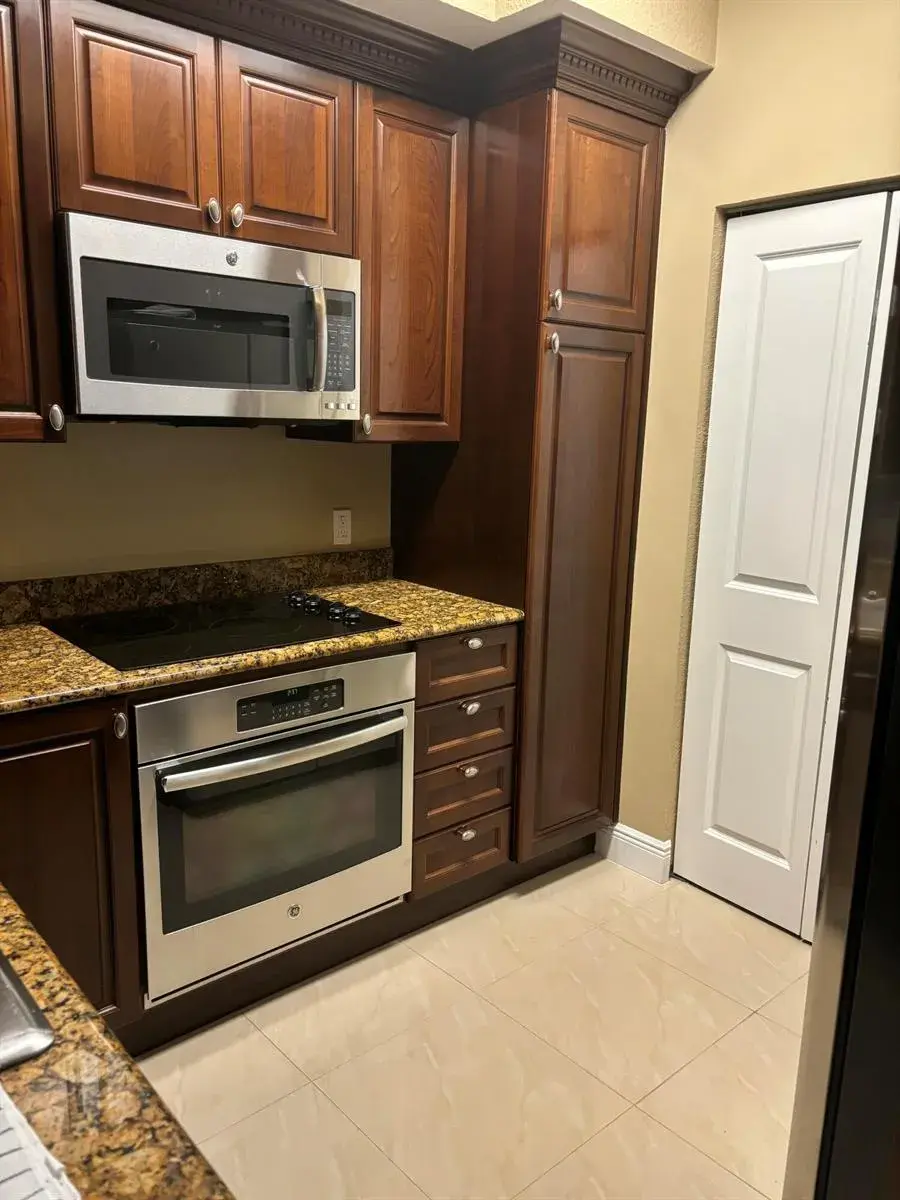 1660 RENAISSANCE COMMONS Boulevard # 2111, Boynton Beach FL 33426
