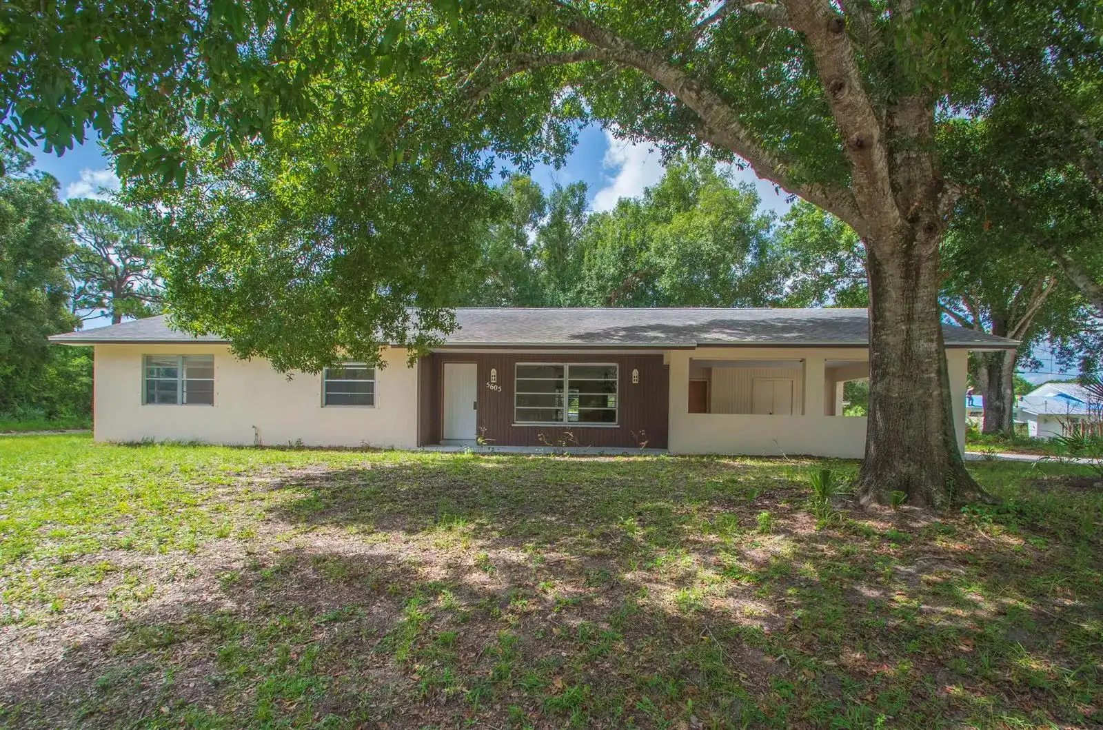 5605 38TH Street, Vero Beach FL 32966