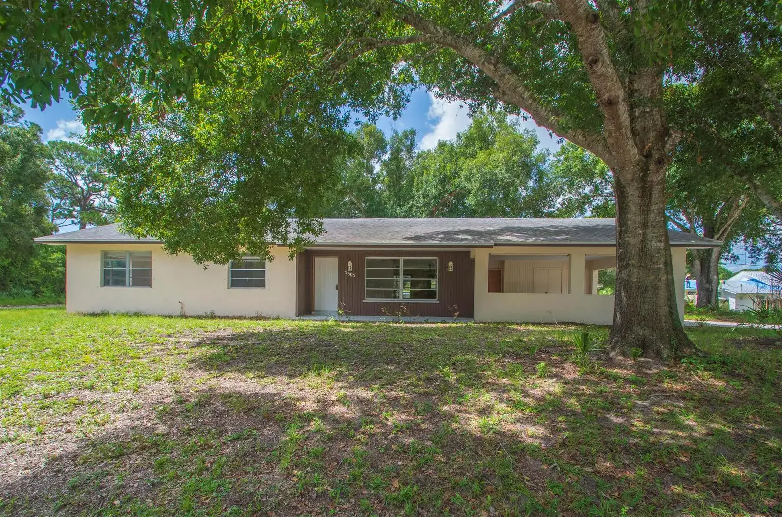 5605 38TH Street, Vero Beach FL 32966