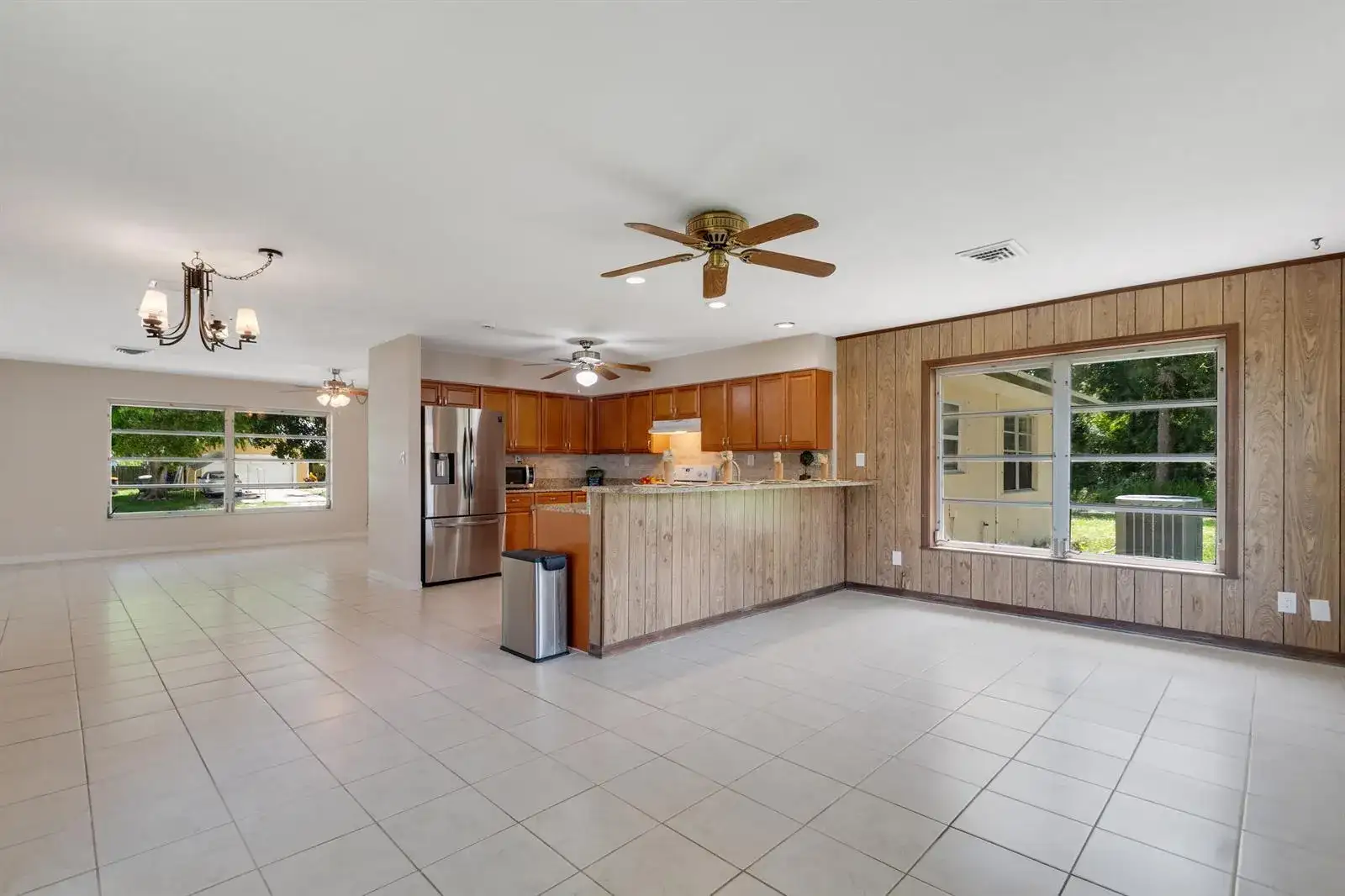 5605 38TH Street, Vero Beach FL 32966 photo 4