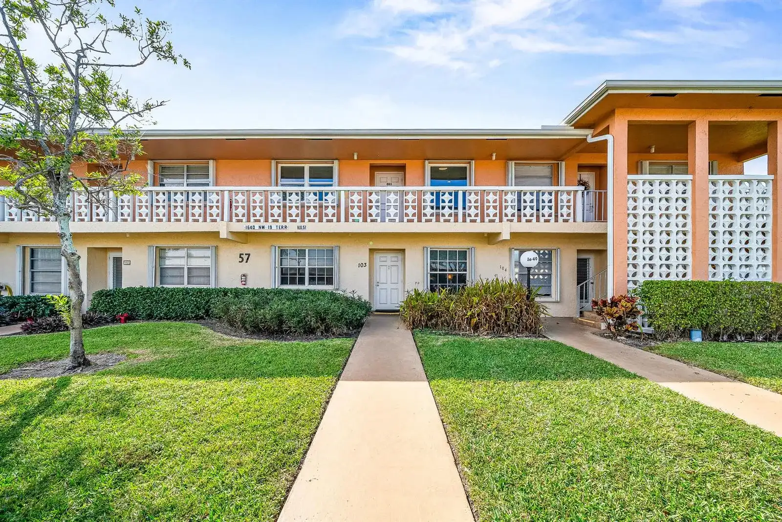 1640 NW 19TH Terrace # 203, Delray Beach FL 33445