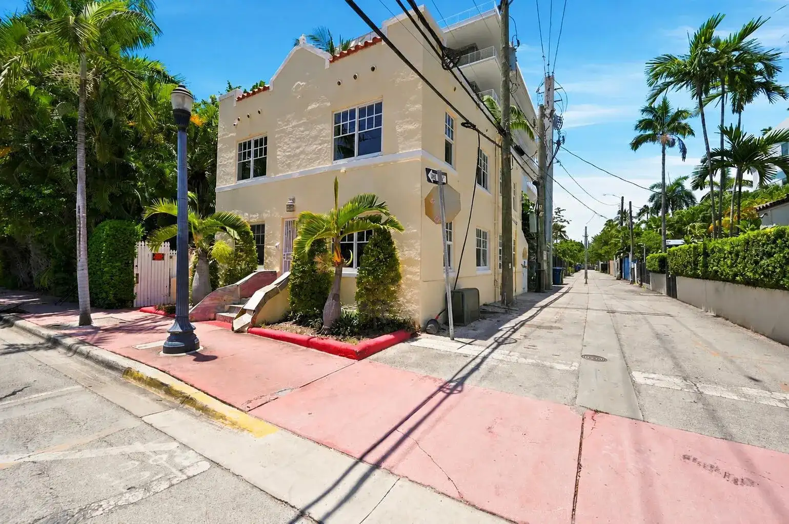 927 4th Street, Miami Beach FL 33139 photo 2