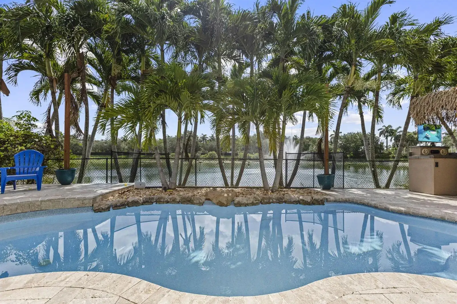 455 Cresta Circle, West Palm Beach FL 33413 photo 4