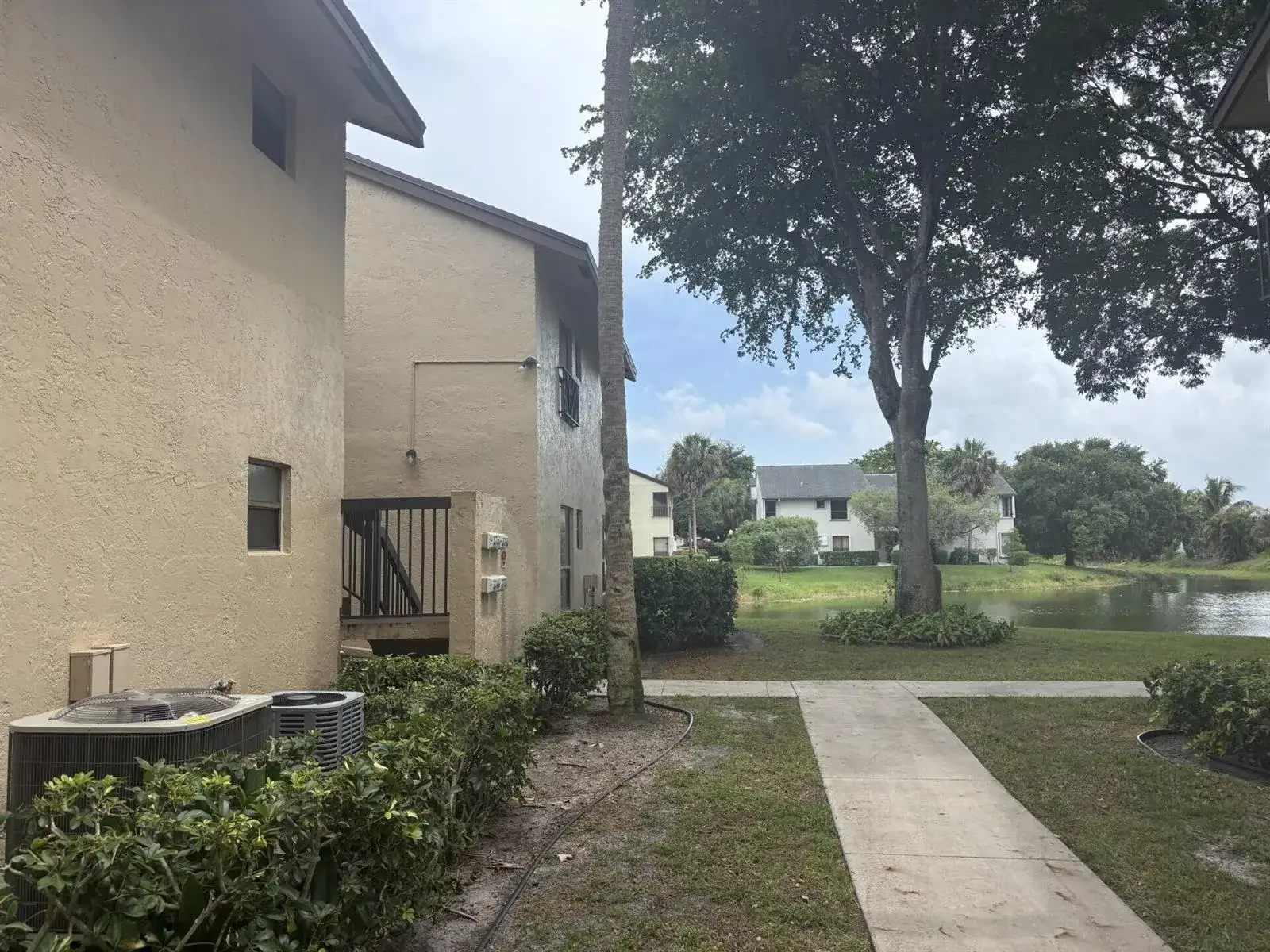 3751 COCOPLUM Circle # 3564, Coconut Creek FL 33063 photo 2