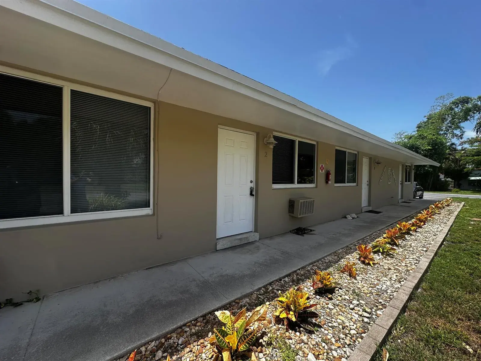 2000 NE 17TH Street # 2, Fort Lauderdale FL 33305