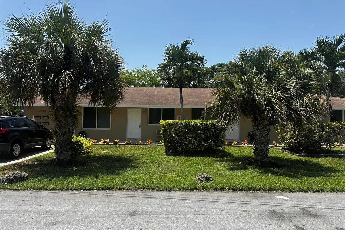 2000 NE 17TH Street # 2, Fort Lauderdale FL 33305