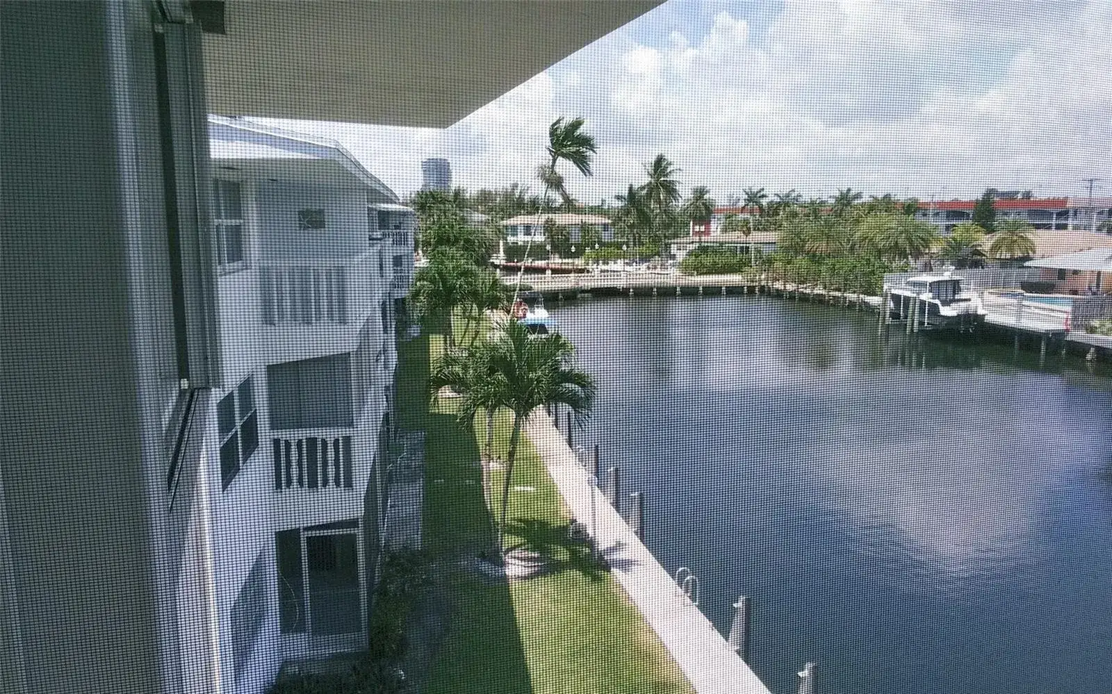 460 Paradise Isle Boulevard # 301, Hallandale Beach FL 33009