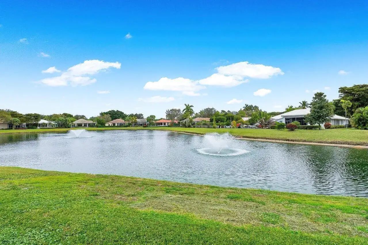 3 Bermuda Lake Drive, Palm Beach Gardens FL 33418 photo 4