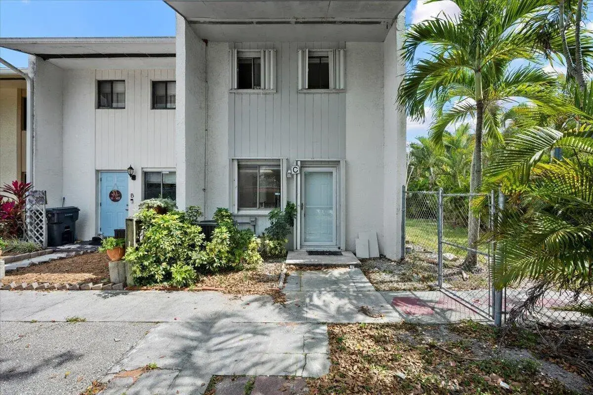 3666 PINEHURST Drive # C, Lake Worth FL 33467