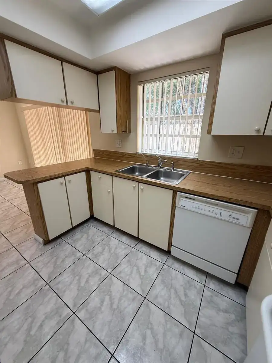 5232 SW 122ND Terrace # 5232, Cooper City FL 33330 photo 3