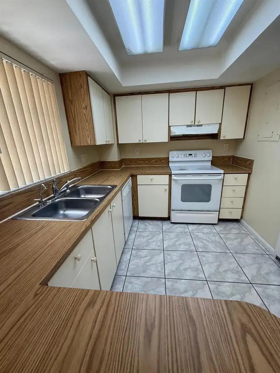 5232 SW 122ND Terrace # 5232, Cooper City FL 33330 photo 4
