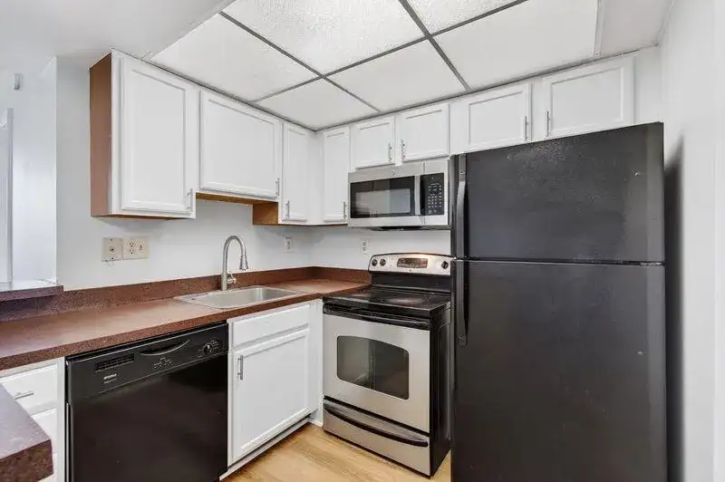 760 Executive Center Drive # 32, West Palm Beach FL 33401 photo 2