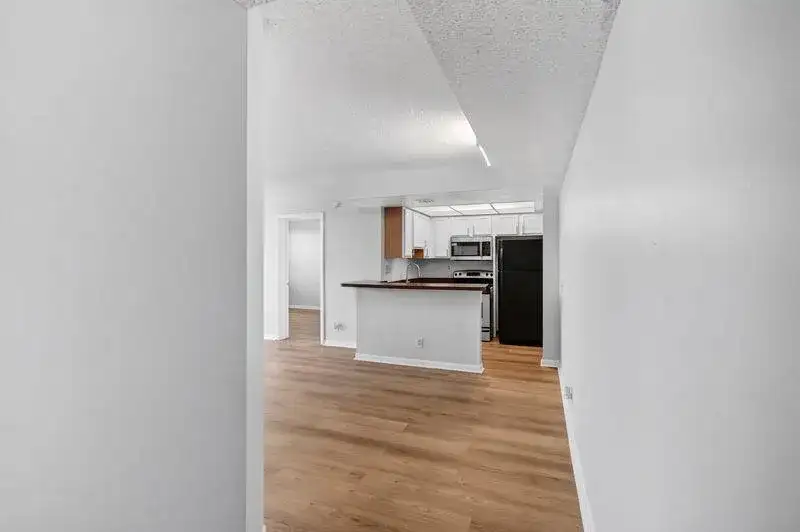 760 Executive Center Drive # 32, West Palm Beach FL 33401 photo 3