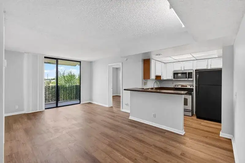 760 Executive Center Drive # 32, West Palm Beach FL 33401 photo 4