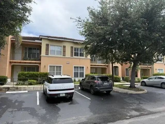 3569 FOREST HILL Boulevard # 115, Palm Springs FL 33406 photo 2