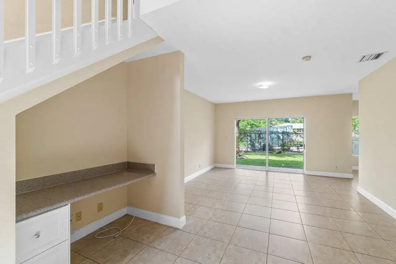 809 TALIA Circle E # 809, FL 33461 photo 4
