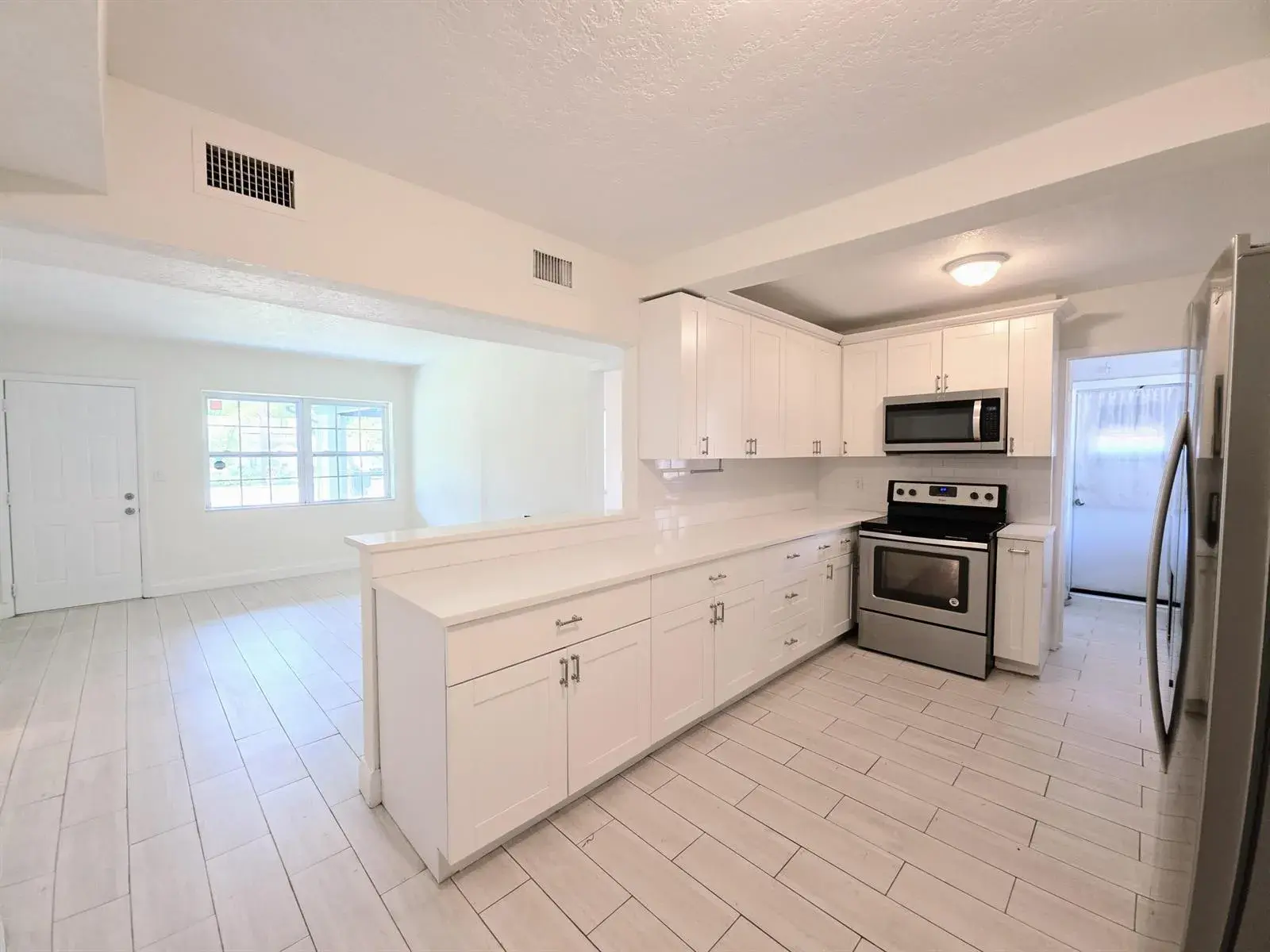 1220 NE 1ST Avenue, Fort Lauderdale FL 33304