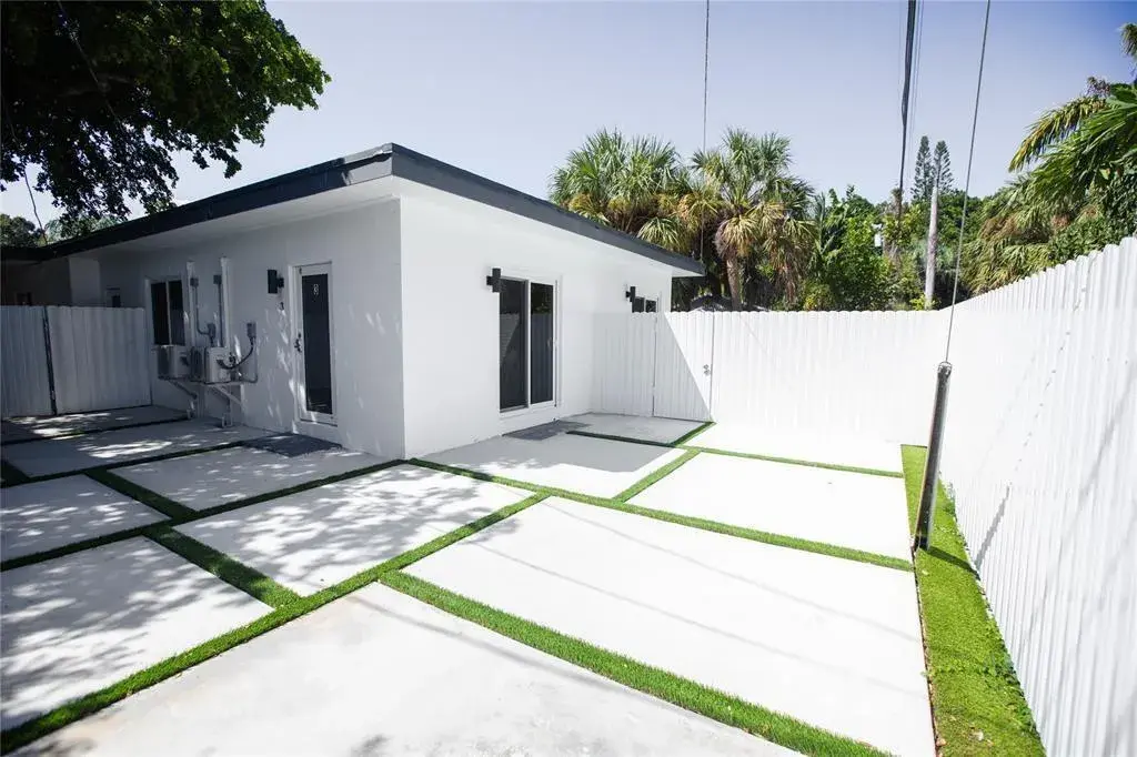1112 NE 17TH Terrace # 4, Fort Lauderdale FL 33304