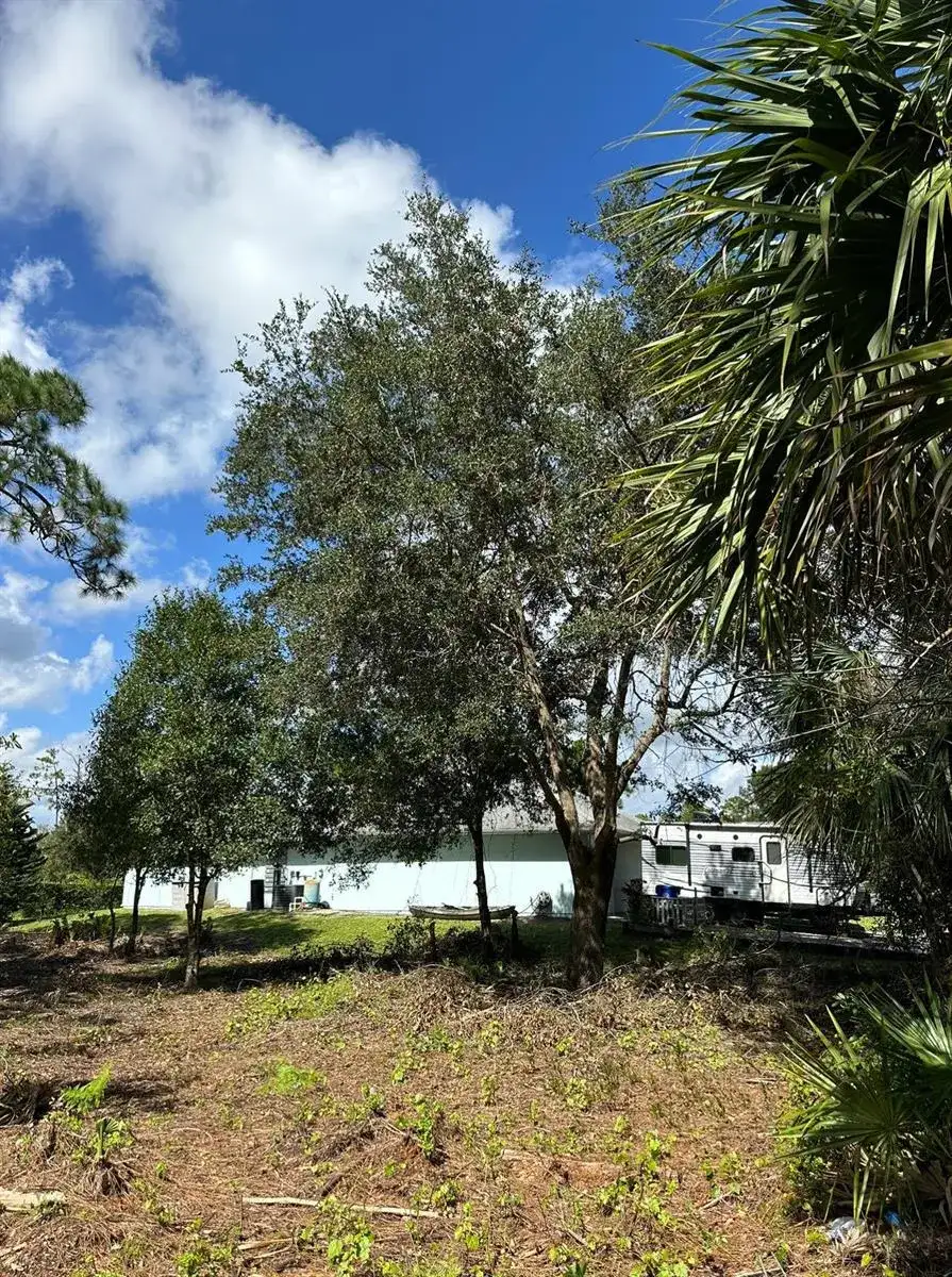 9125 106TH Avenue, Vero Beach FL 32967 photo 3