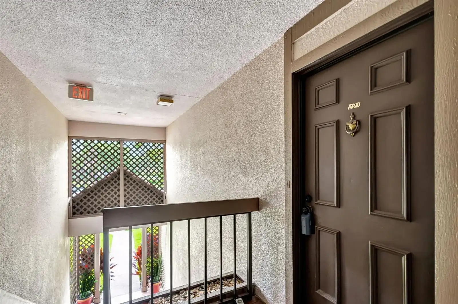 1109 Duncan Circle # 201, Palm Beach Gardens FL 33418 photo 3
