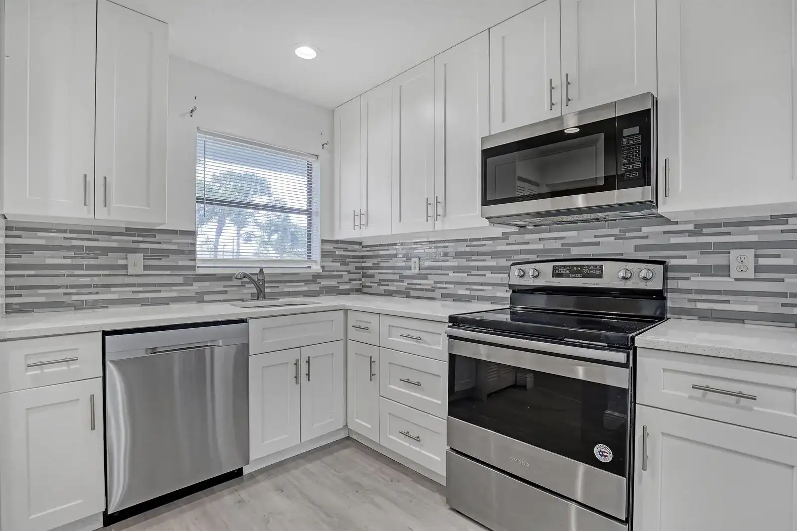 4575 LUCERNE LAKES Boulevard # 103, Lake Worth FL 33467