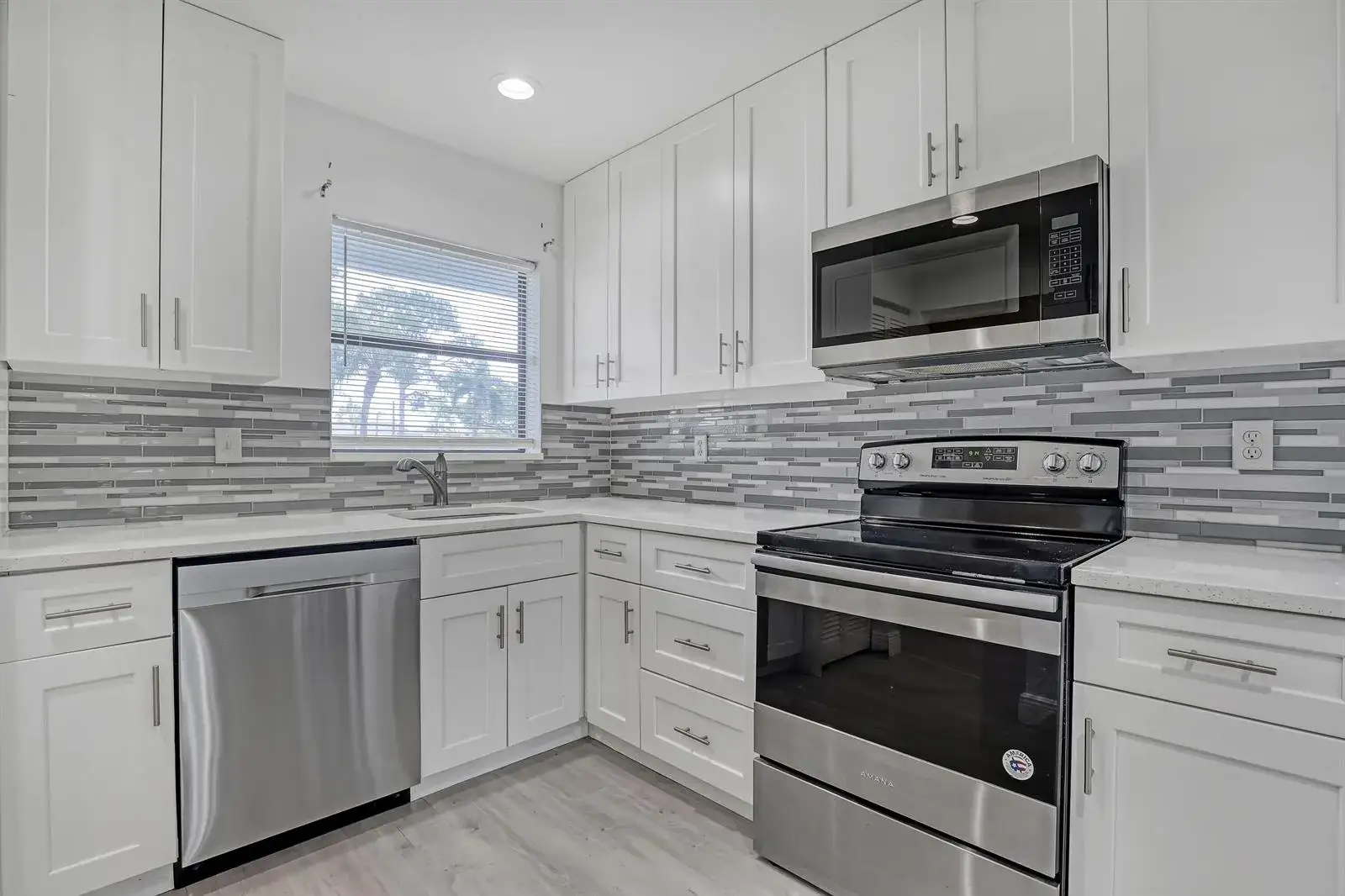 4575 LUCERNE LAKES Boulevard # 103, Lake Worth FL 33467