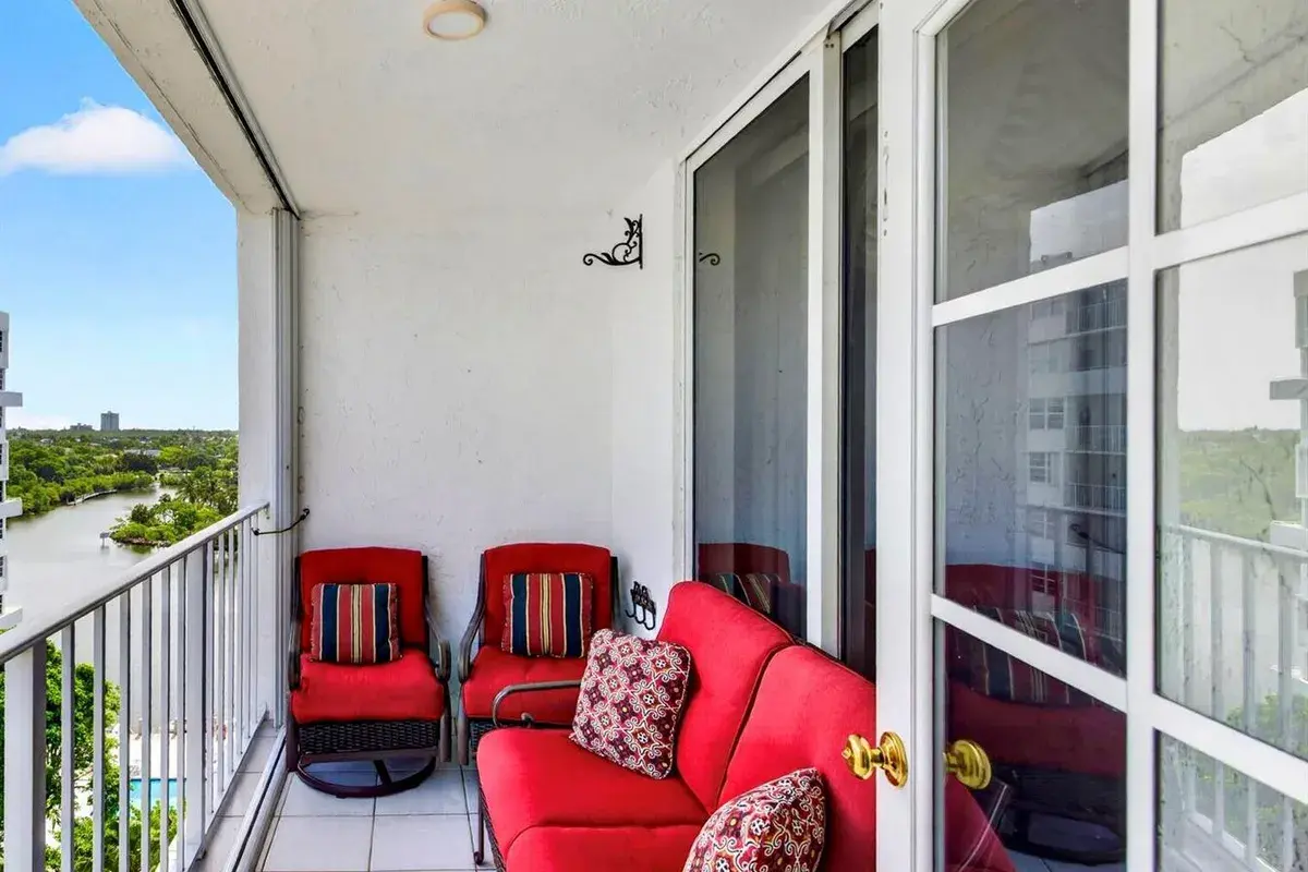 1160 N Federal Highway # 1017, Fort Lauderdale FL 33304