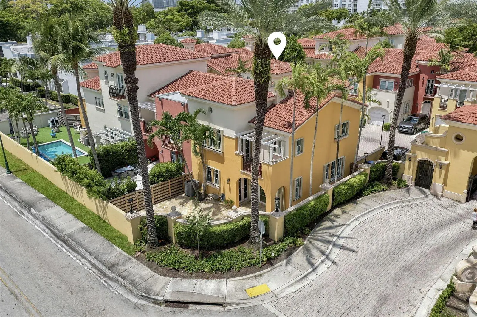 18385 NE 30TH Place # 18385, Aventura FL 33160