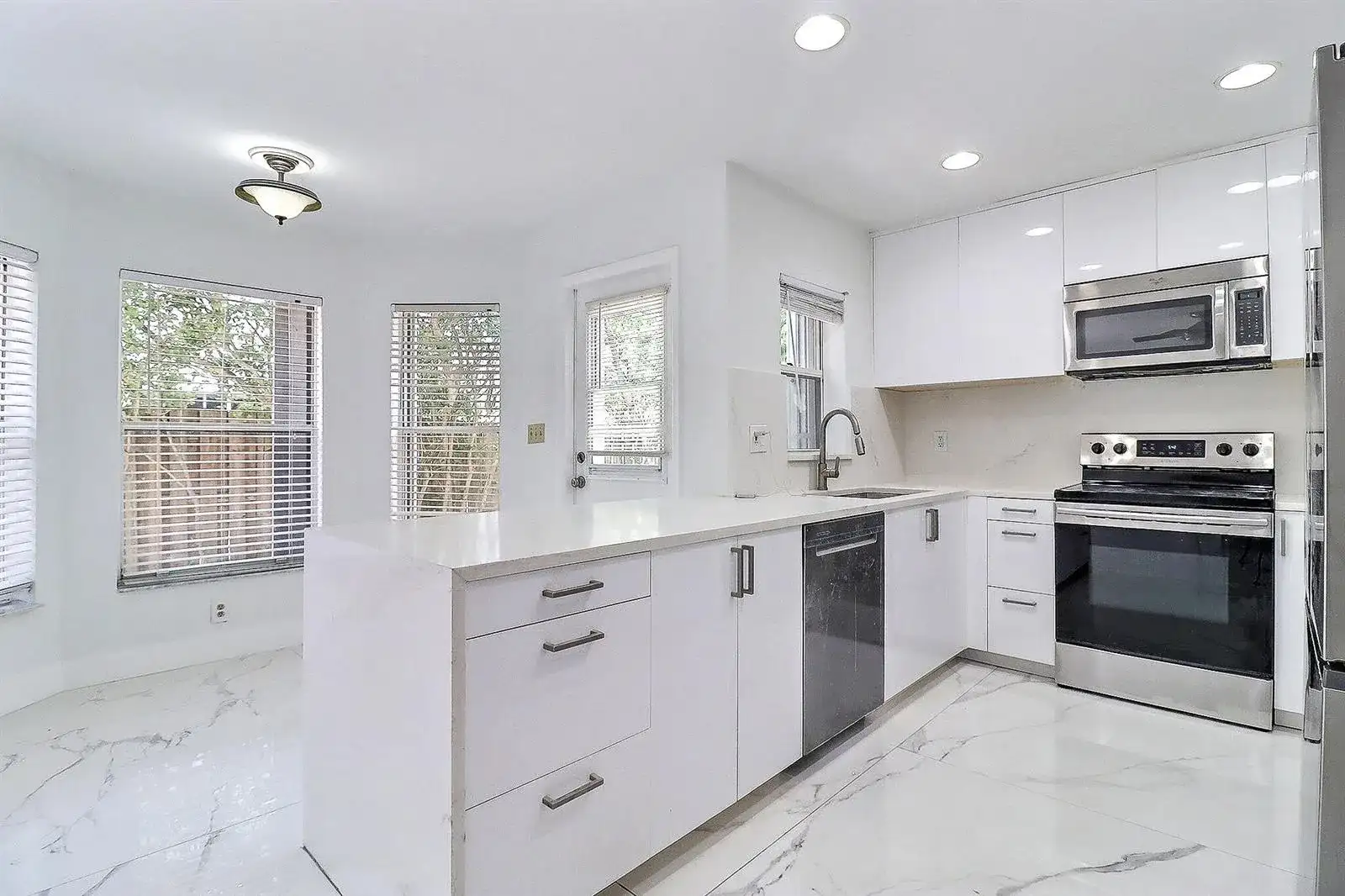 9401 Aegean Drive, Boca Raton FL 33496 photo 5