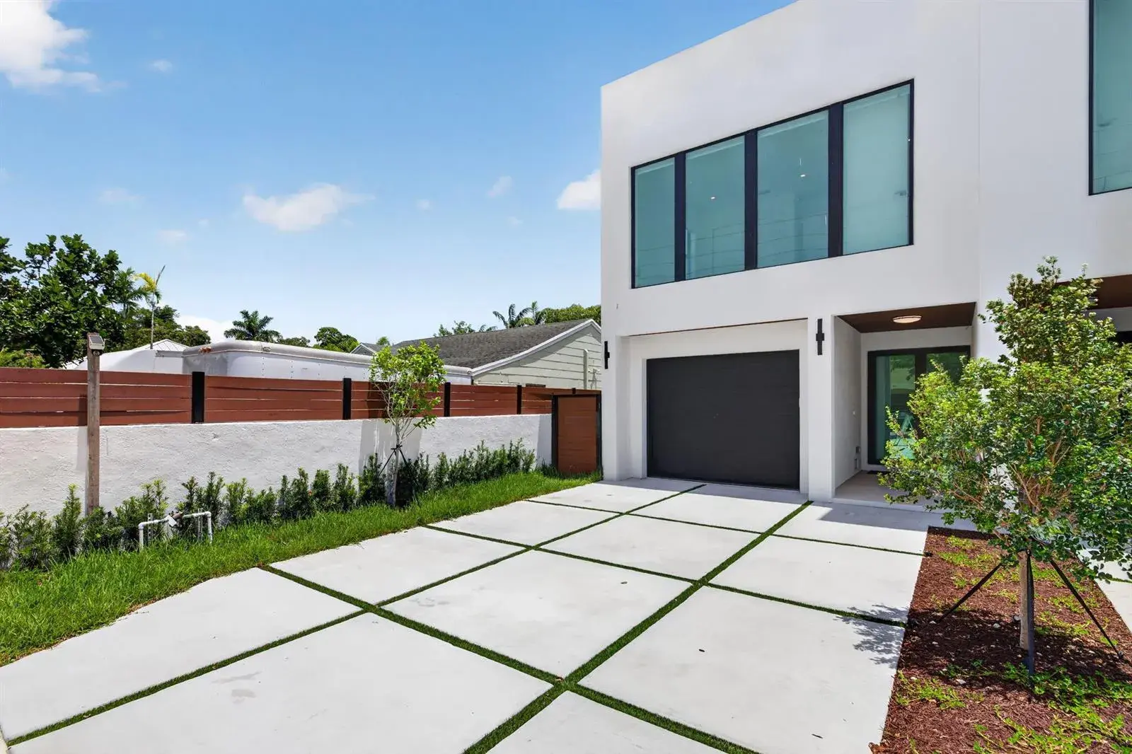 704 SW 9th Street, Fort Lauderdale FL 33315