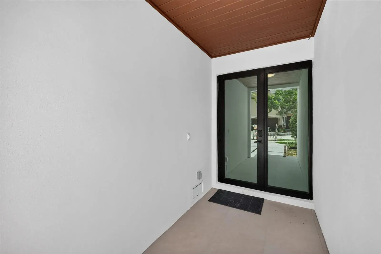 704 SW 9th Street, Fort Lauderdale FL 33315